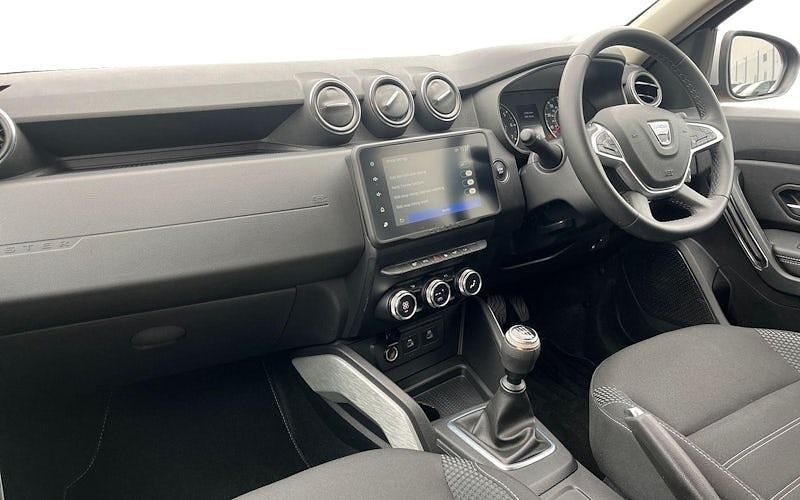 Used Dacia Duster Prestige 90 HP (66 kW) 2022 Red SUV