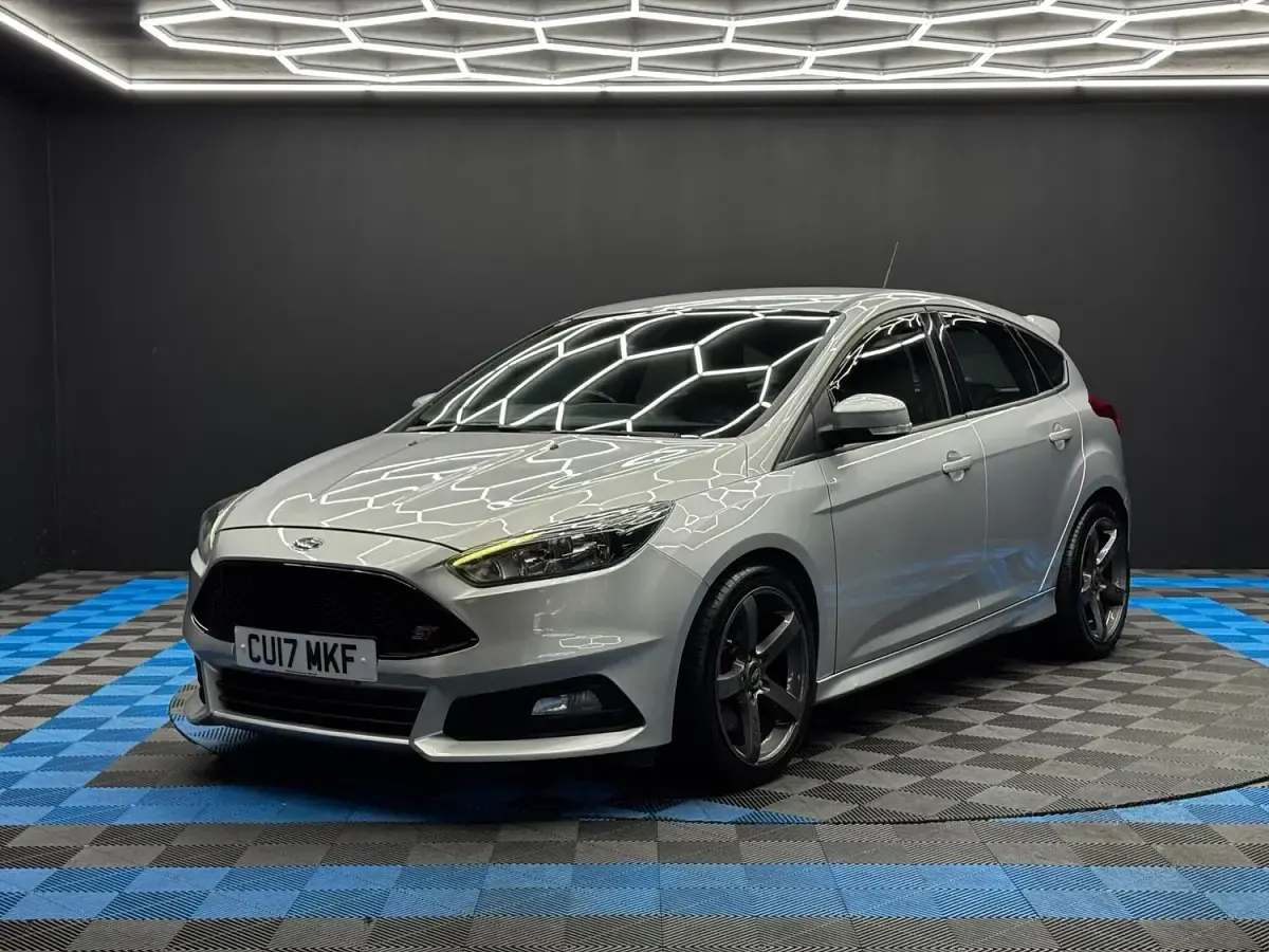 Used Ford Focus ST 2017 Silver Hatchback