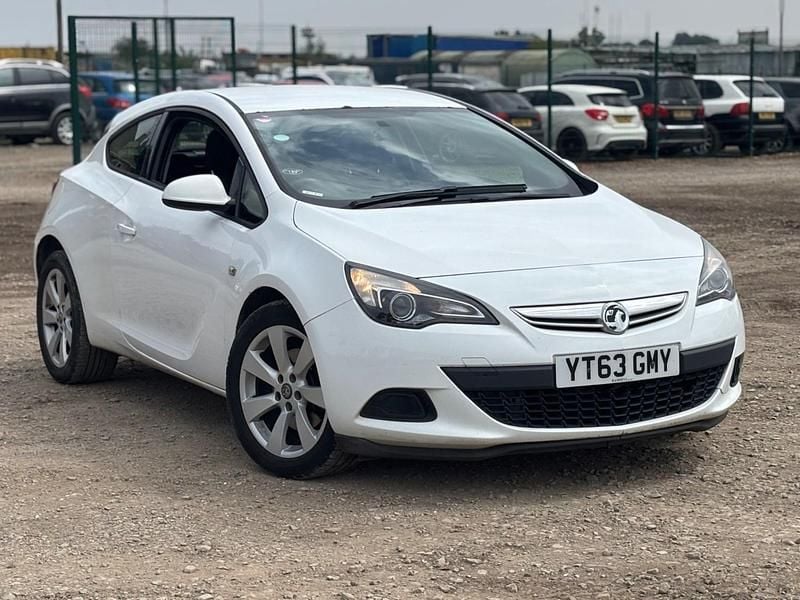 White Used 2013 Vauxhall Astra GTC Sport Hatchback | £1,785 (Good price) - Image 1/4