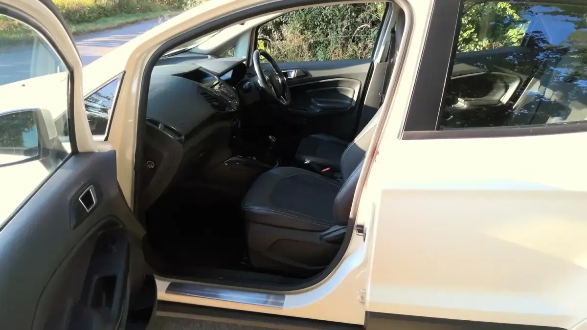 Used Ford Ecosport Titanium 125 HP (91 kW) 2015 White SUV