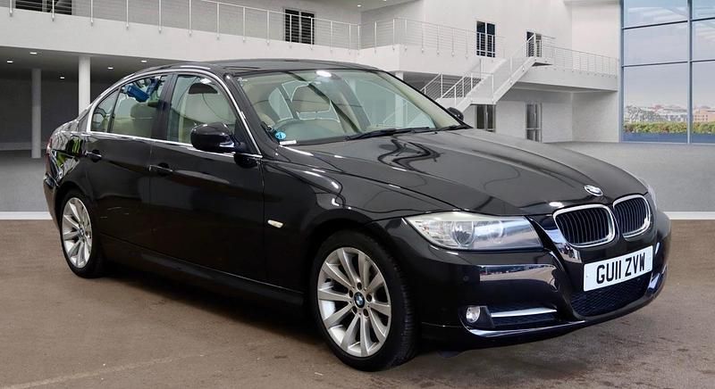 Black Used 2011 BMW 318 Exclusive Sedan | £3,750 (Fair price) - Image 1/4
