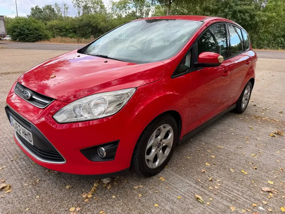 Used Ford C-MAX Zetec 103 HP (75 kW) 2012 Red MPV