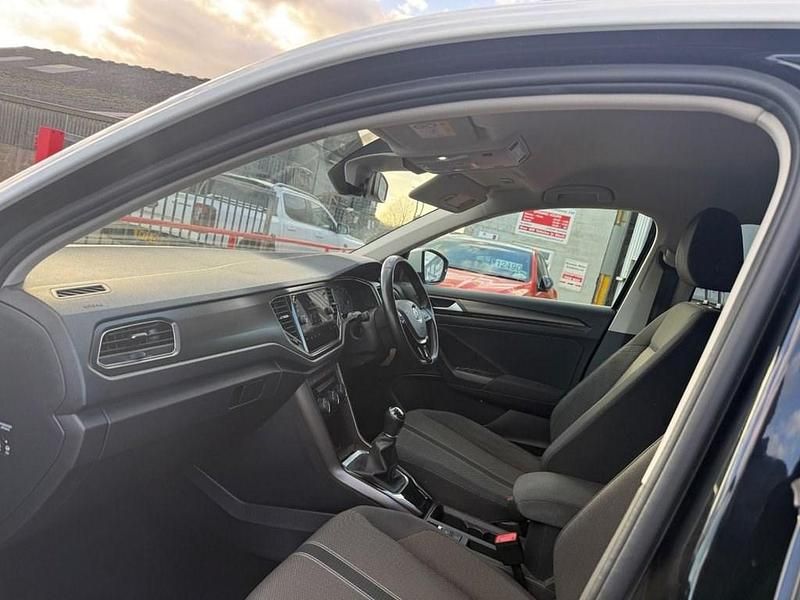 Used VW T-Roc Design 115 HP (84 kW) 2018 Black SUV