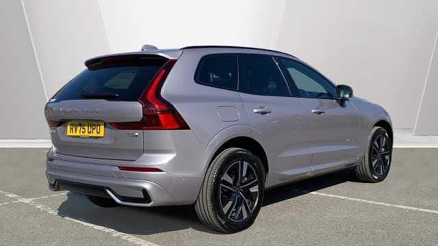 Used Volvo XC60 Plus 350 HP (257 kW) 2025 Silver SUV