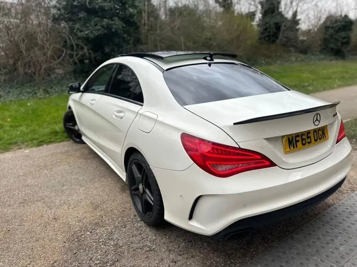 Usado Mercedes CLA220 AMG 177 HP (130 kW) 2015 Branco Sedan