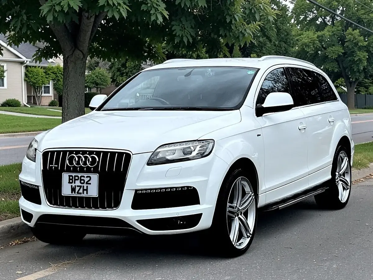 Used Audi Q7 S-Line 2013 White SUV