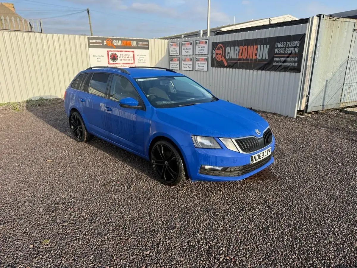 Used Skoda Octavia SE Drive 150 HP (110 kW) 2019 Blue Estate