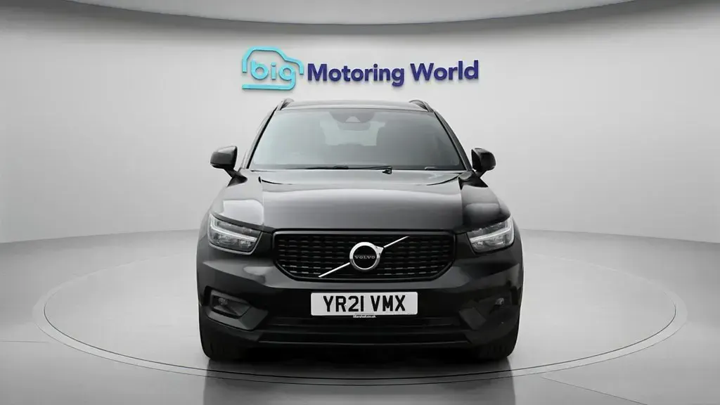 Usado Volvo XC40 R-Design 197 CV (144 kW) 2021 Negro SUV