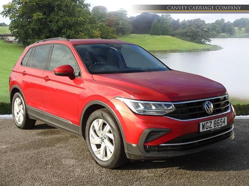 Red Used 2022 VW Tiguan Life SUV | £17,300 (Super price) - Image 1/4