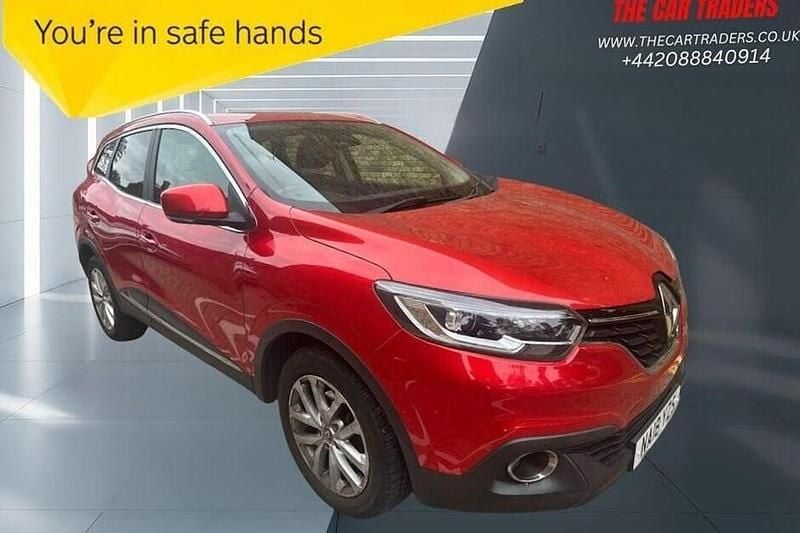 Red Used 2018 Renault Kadjar Dynamique SUV | £10,988 (Fair price) - Image 1/1