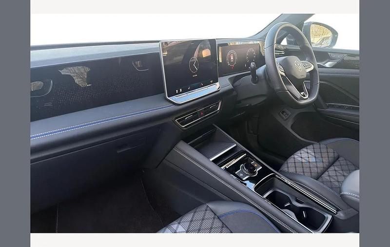 Used VW Tiguan R-line 147 HP (108 kW) 2025 Grey SUV