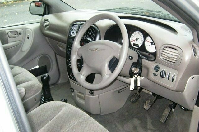 Used Chrysler Voyager 2003 MPV