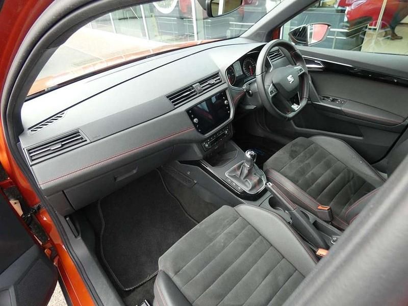 Used Seat Arona FR Sport 113 HP (83 kW) 2018 Orange SUV