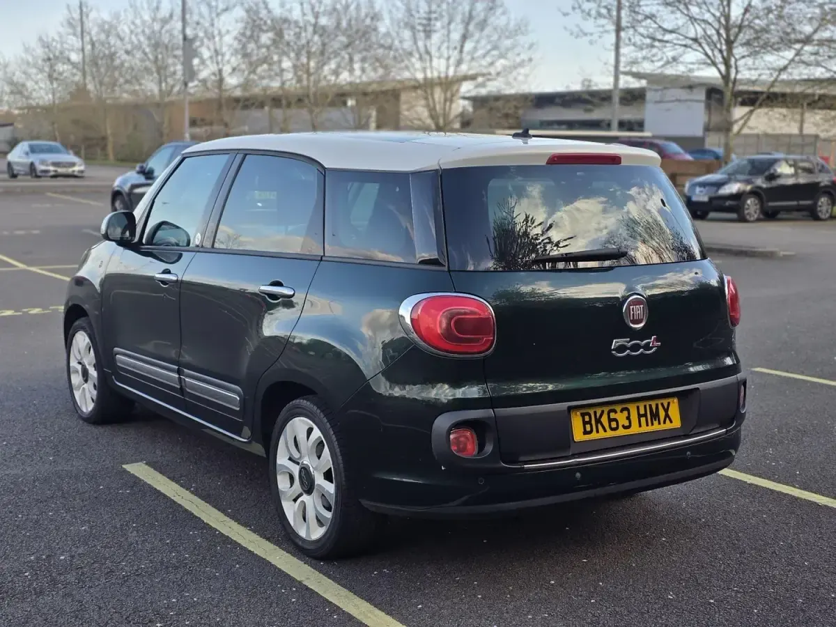 Gebraucht Fiat 500L Lounge 85 PS (62 kW) 2013 Weiß Van / Kleinbus