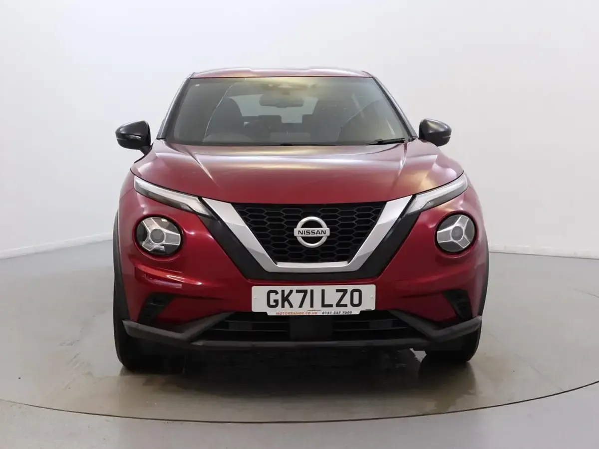 Usado Nissan Juke N-Connecta 114 CV (83 kW) 2021 Rojo SUV