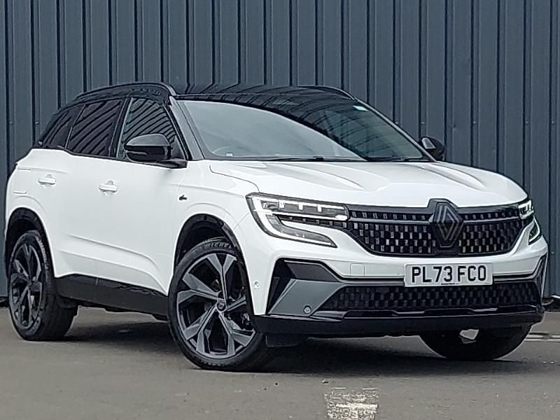 Black Used 2023 Renault Austral Techno Esprit Alpine SUV | £26,998 (Fair price) - Image 1/4