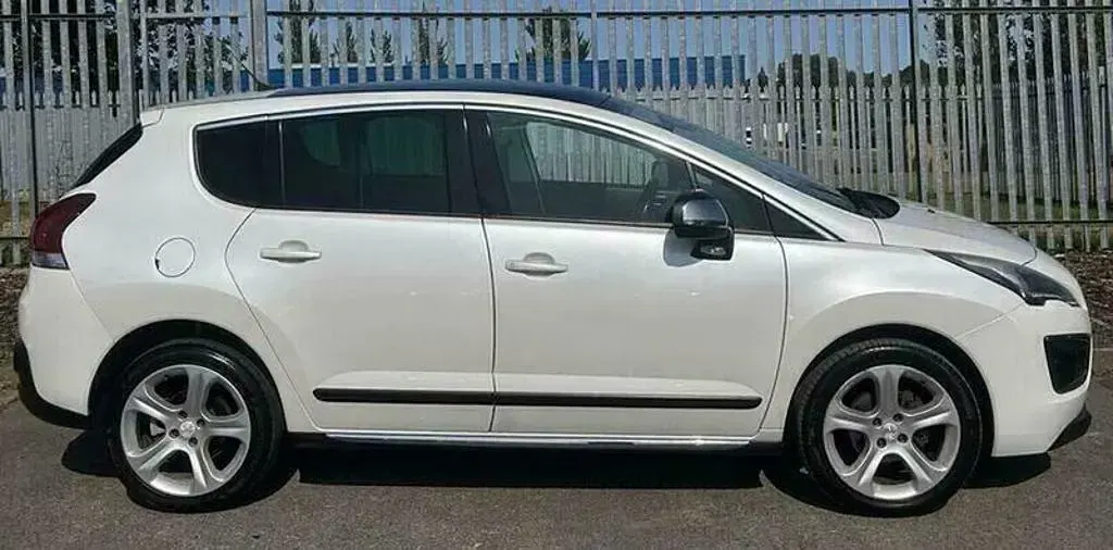Used Peugeot 3008 Allure 115 HP (84 kW) 2014 White Estate