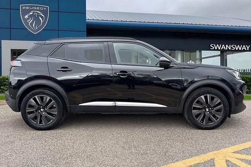 Used Peugeot e-2008 Premium 98 kW (134 HP) 2021 Black SUV