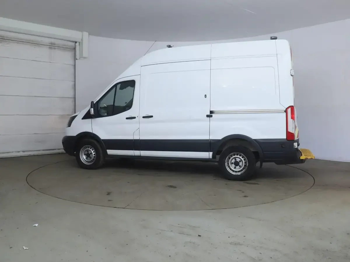 Usado Ford Transit 130 HP (95 kW) 2019 Branco Van