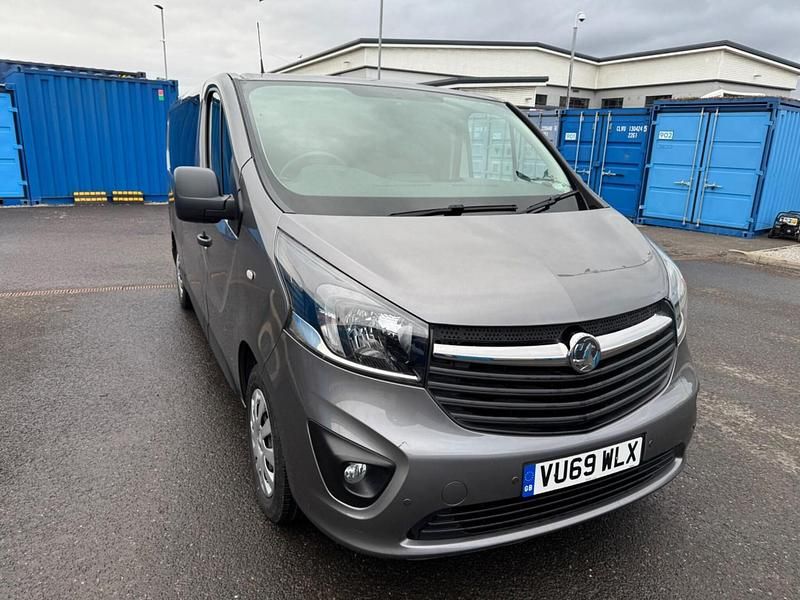 Used Vauxhall Vivaro Sportive 125 HP (91 kW) 2019 Grey MPV