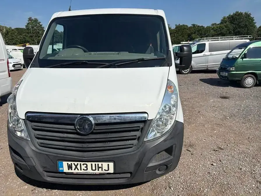 Used Vauxhall Movano 100 HP (73 kW) 2013 White MPV