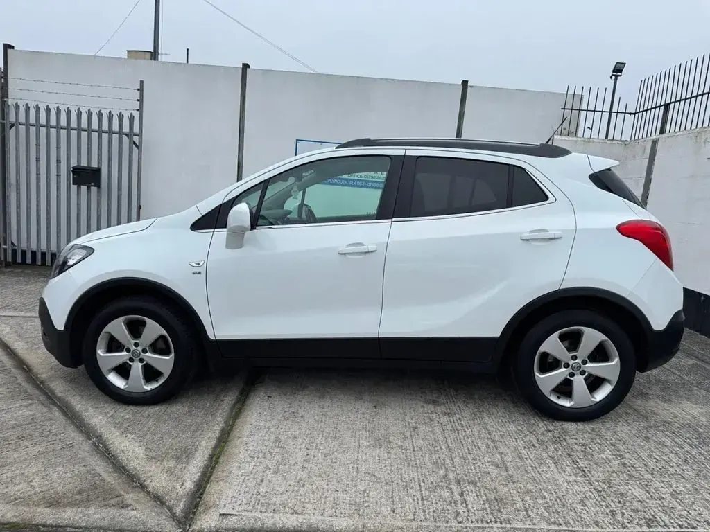 Used Vauxhall Mokka S 136 HP (100 kW) 2016 White SUV
