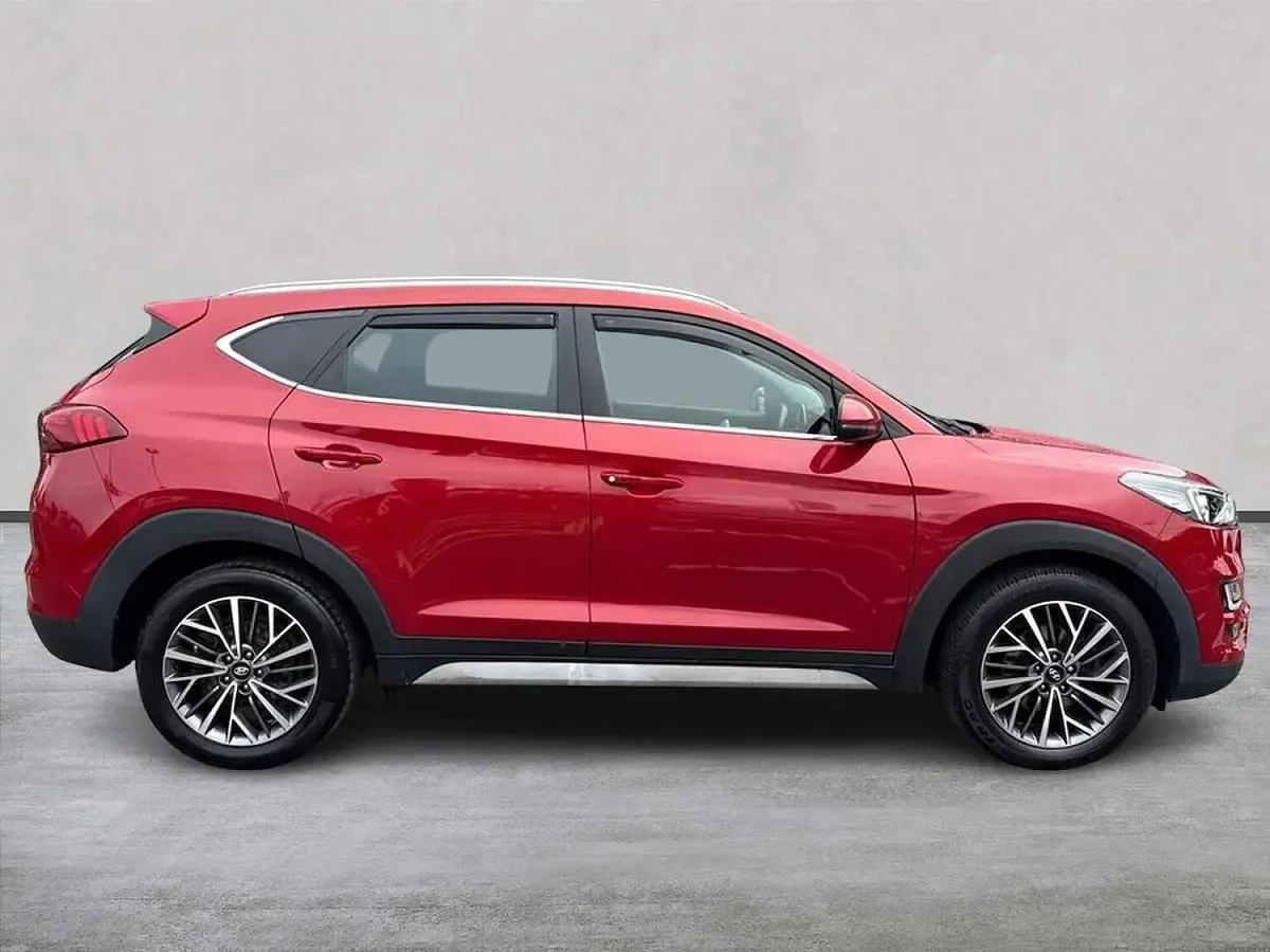 Used Hyundai Tucson Premium 177 HP (130 kW) 2019 Red SUV