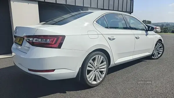 Used Skoda Superb SE L Executive 2018 White Hatchback