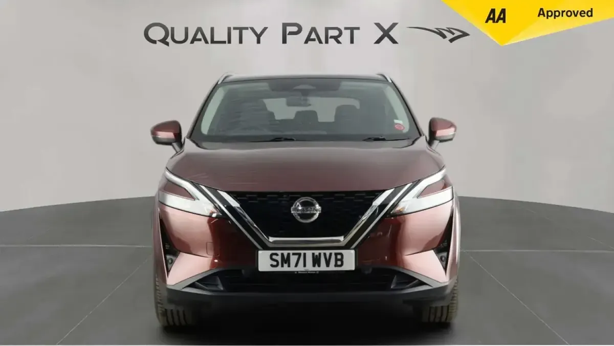 Used Nissan Qashqai N-Connecta 158 HP (116 kW) 2022 Red SUV