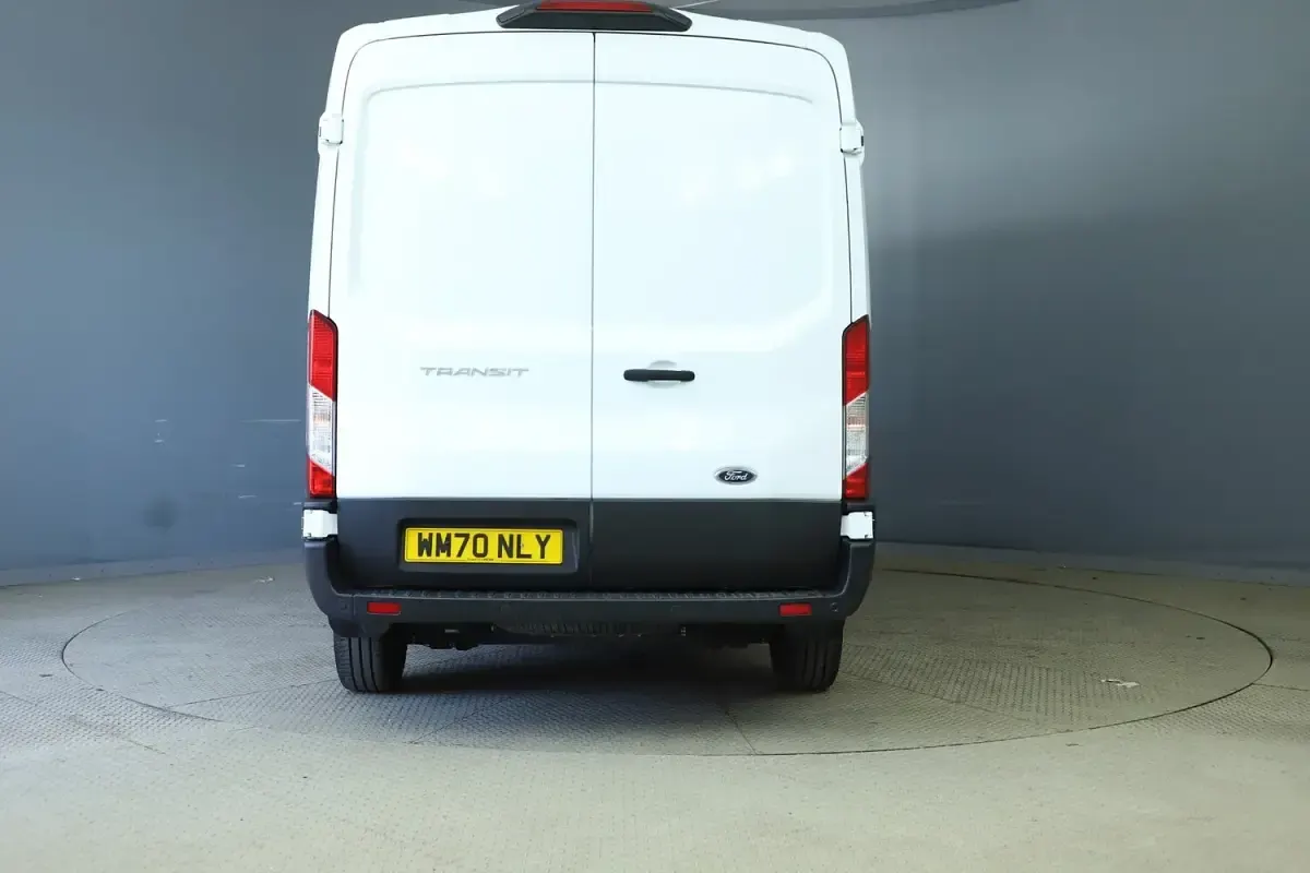 Used Ford Transit 130 HP (95 kW) 2021 White Van