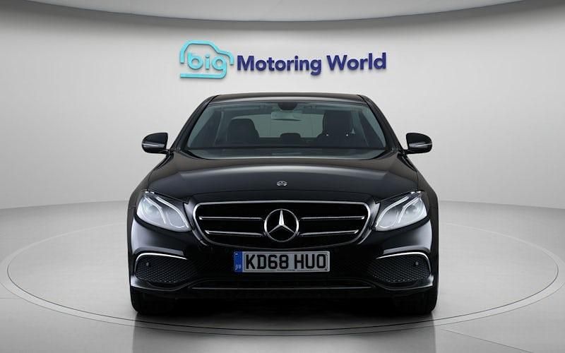 Used Mercedes E200 SE 184 HP (135 kW) 2019 Black Sedan