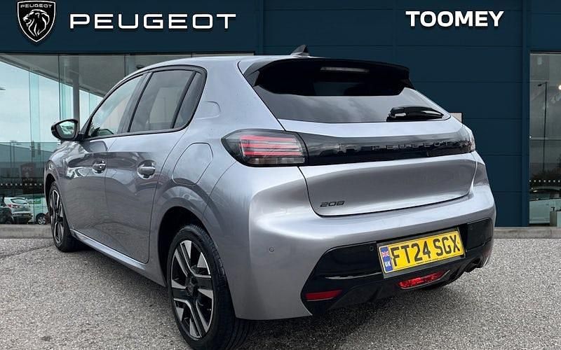 Used Peugeot 208 Allure 101 HP (74 kW) 2025 Hatchback