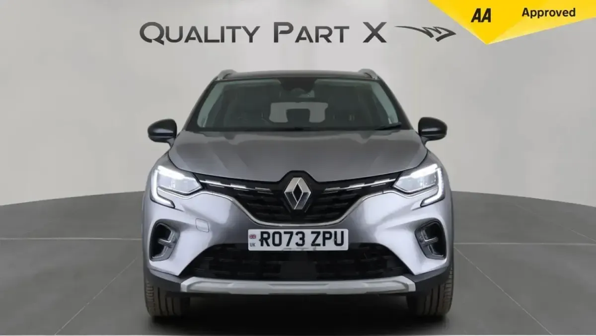 Usado Renault Captur Techno 91 HP (66 kW) 2023 Cinzento SUV