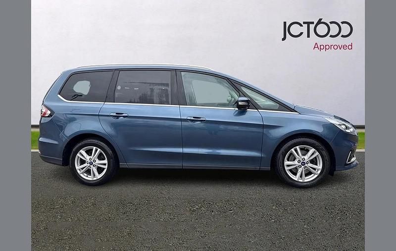 Used Ford Galaxy Titanium 147 HP (108 kW) 2022 Blue MPV