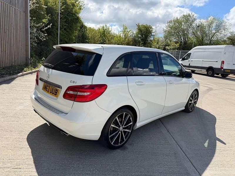 Used Mercedes B200 2013 White MPV