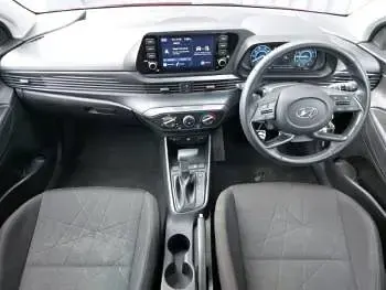 Begagnad Hyundai Bayon SE 100 HK (73 kW) 2023 Röd SUV