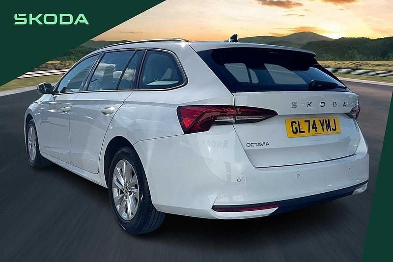 Used Skoda Octavia SE Technology 113 HP (83 kW) 2025 White Estate