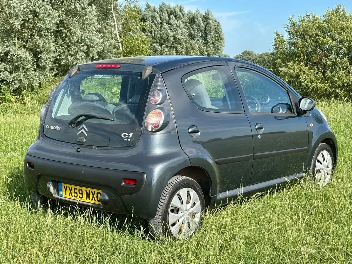 Used Citroën C1 VTR Sport 68 HP (50 kW) 2009 Grey Hatchback