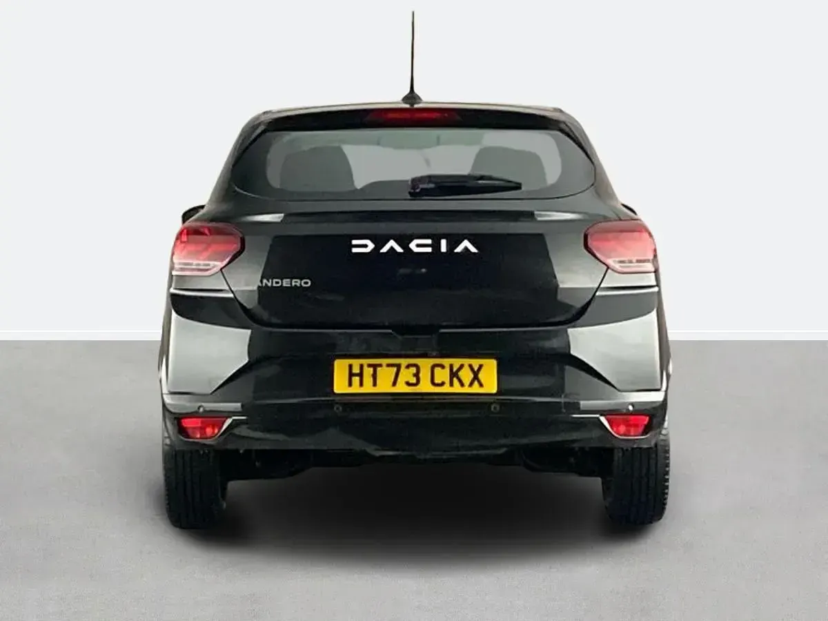Gebraucht Dacia Sandero Expression 100 PS (73 kW) 2023 Schwarz Kleinwagen