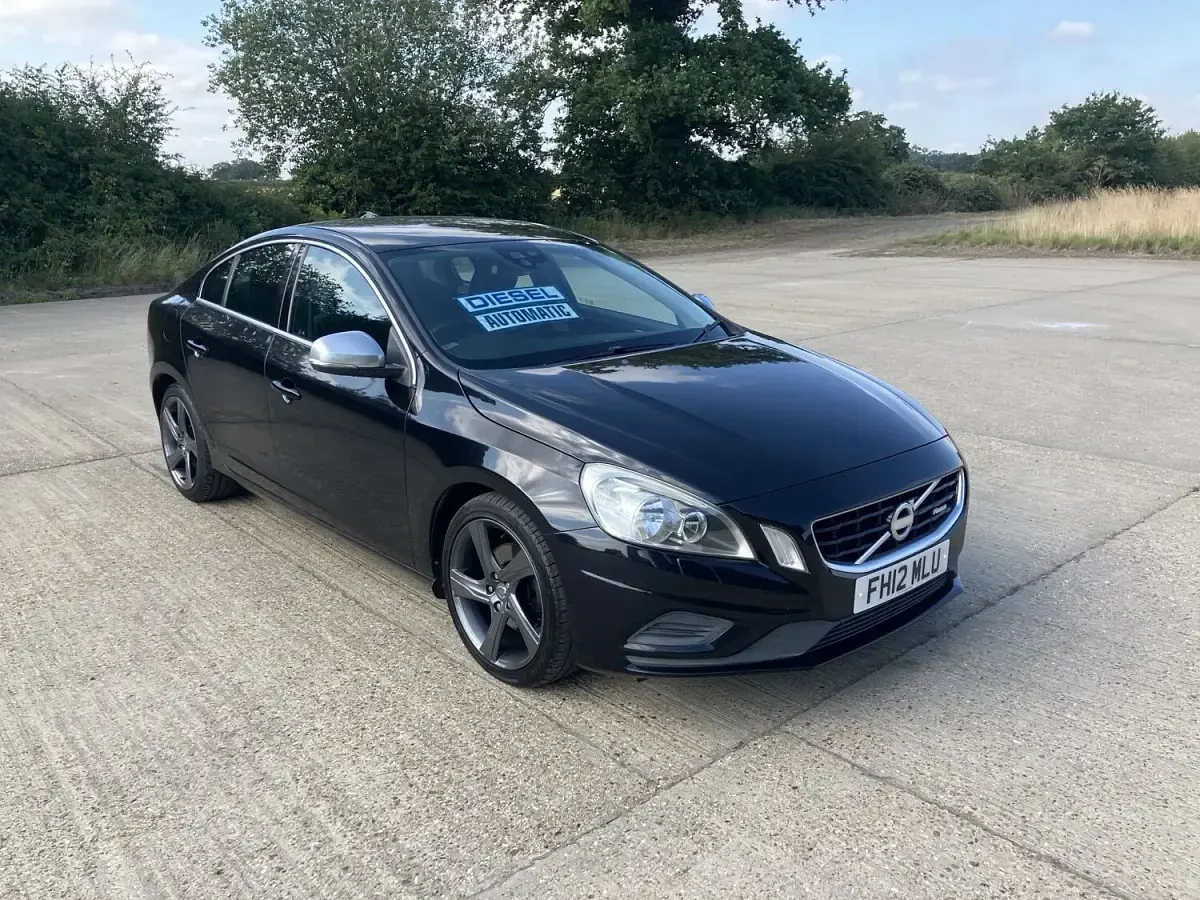 Used Volvo S60 R-Design 163 HP (119 kW) 2012 Black Sedan