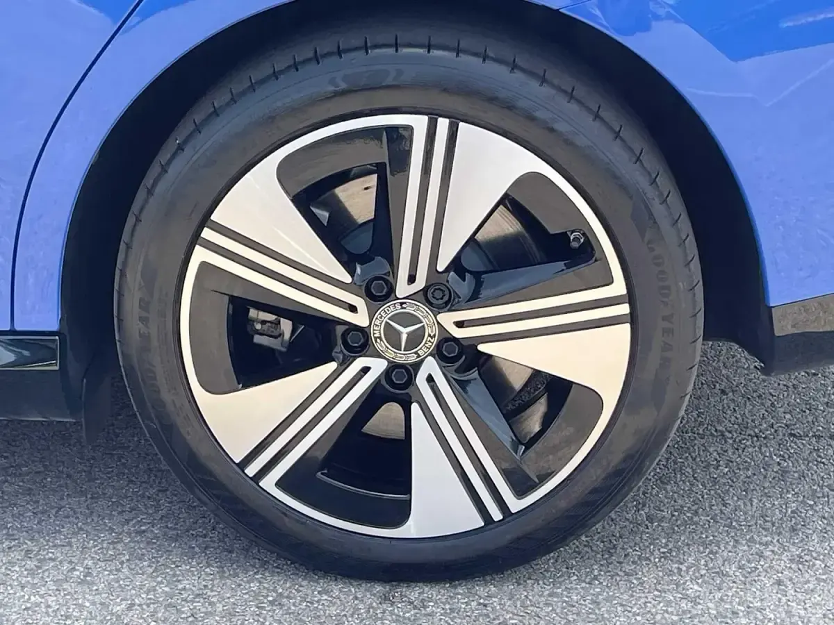 Used Mercedes CLA 250+ Edition 200 kW (272 HP) 2025 Blue Sedan