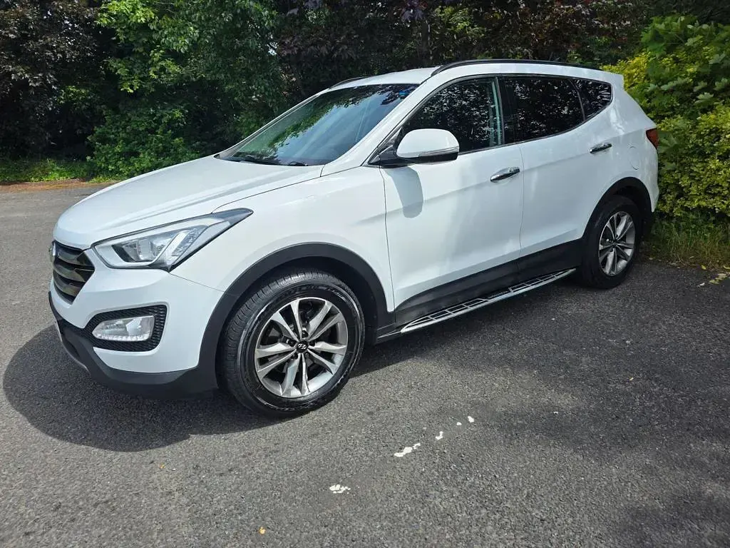 Used Hyundai Santa Fe Premium 2015 White SUV