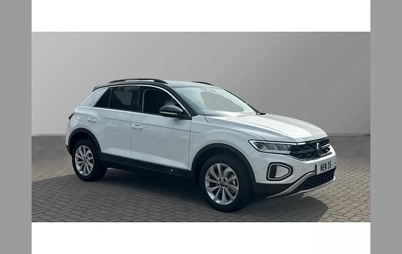Other New 2024 VW T-Roc Match SUV | £27,484 (Fair price) - Image 1/4