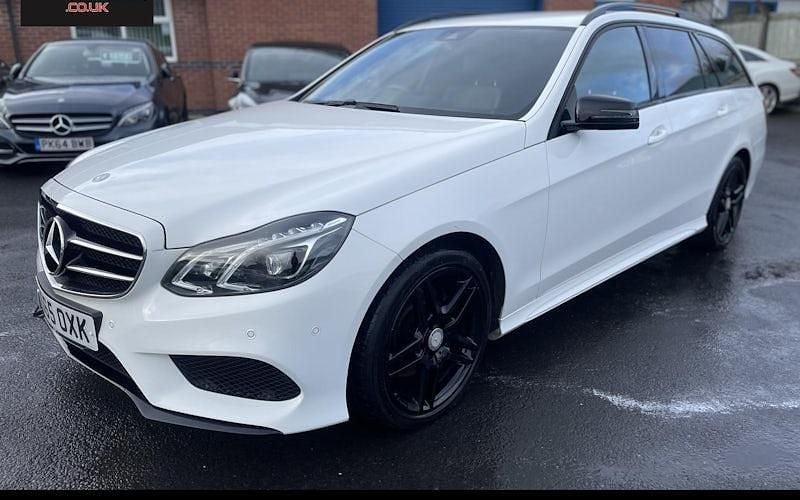 White Used 2015 Mercedes E220 AMG Estate | £8,695 (Fair price) - Image 1/4