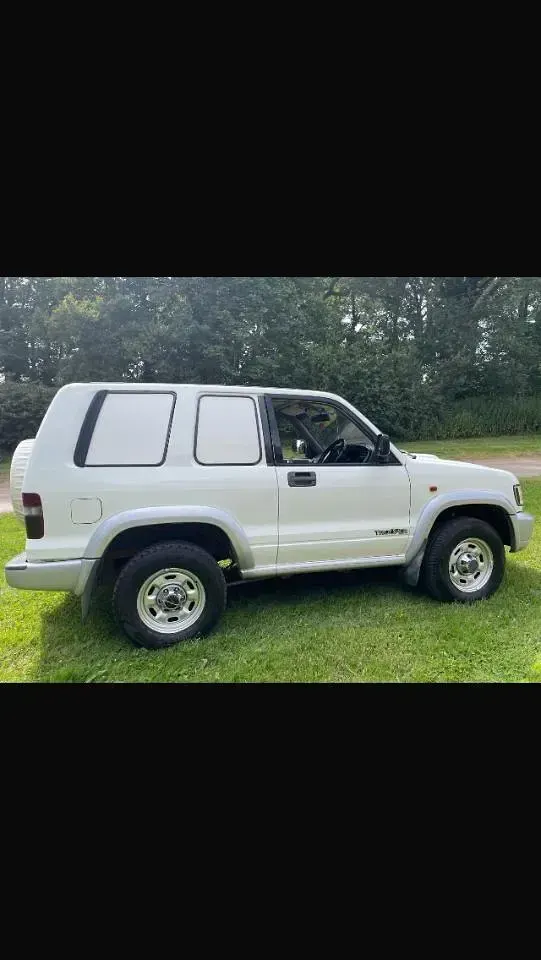 Used Isuzu Trooper 2001 White SUV
