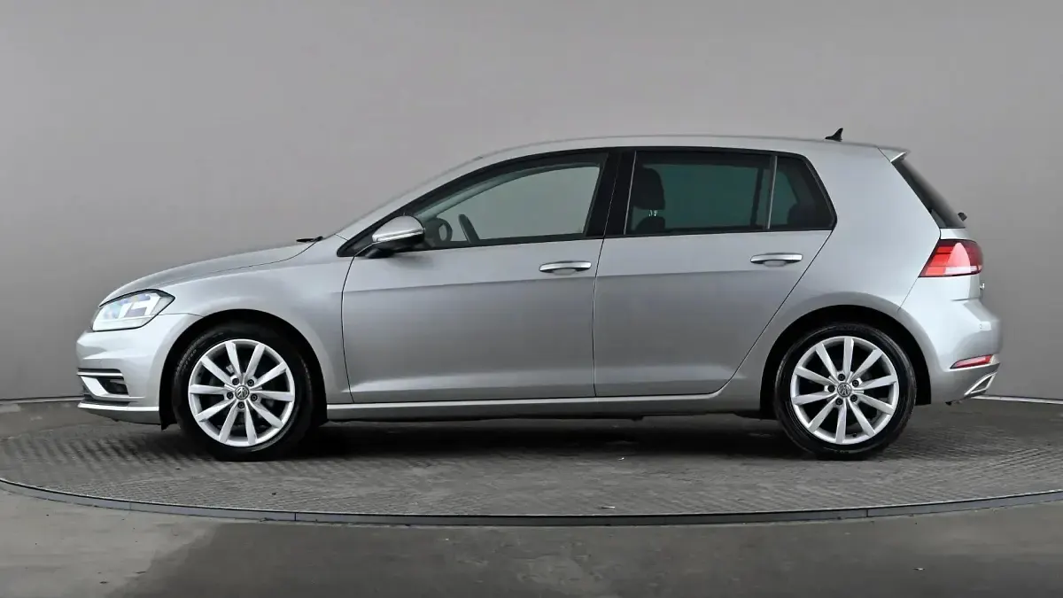Used VW Golf VII GT 150 HP (110 kW) 2019 Silver Hatchback