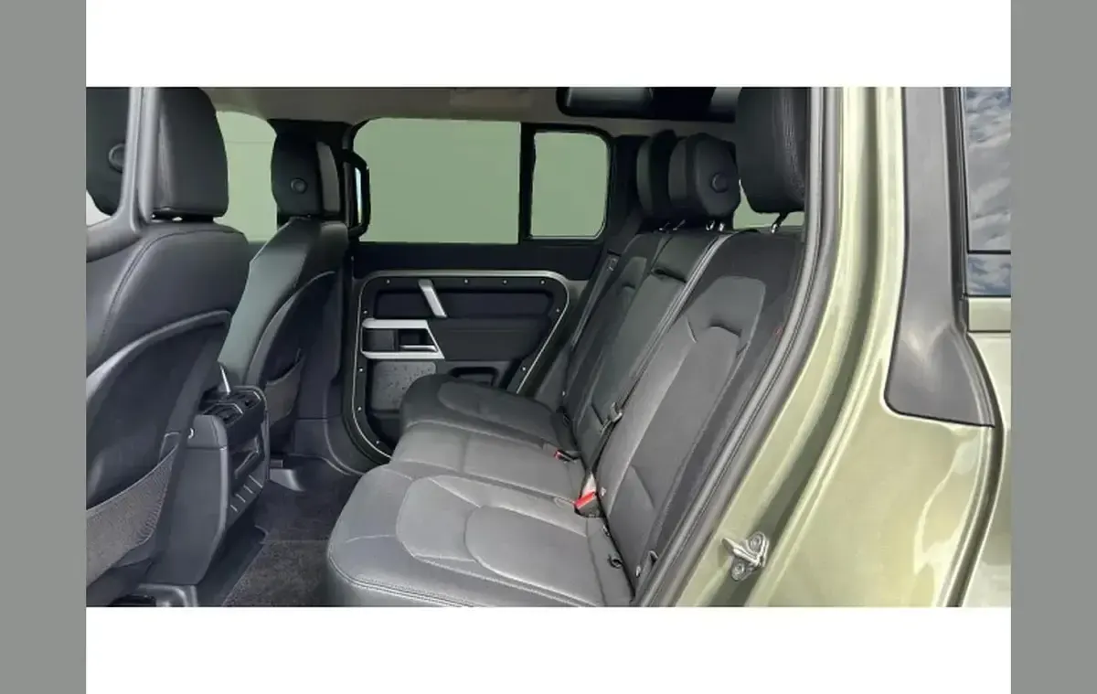 Used Land Rover Defender SE Dynamic 245 HP (180 kW) 2022 Green SUV