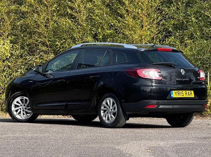 Used Renault Mégane GrandTour LIMITED 110 HP (80 kW) 2015 Black Estate