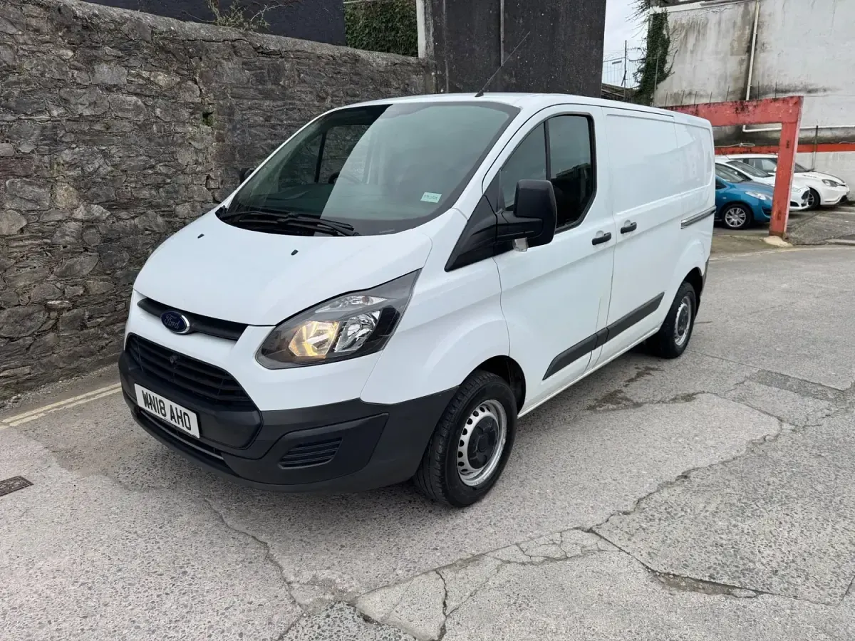 Usado Ford Transit Custom 105 HP (77 kW) 2018 Branco Van
