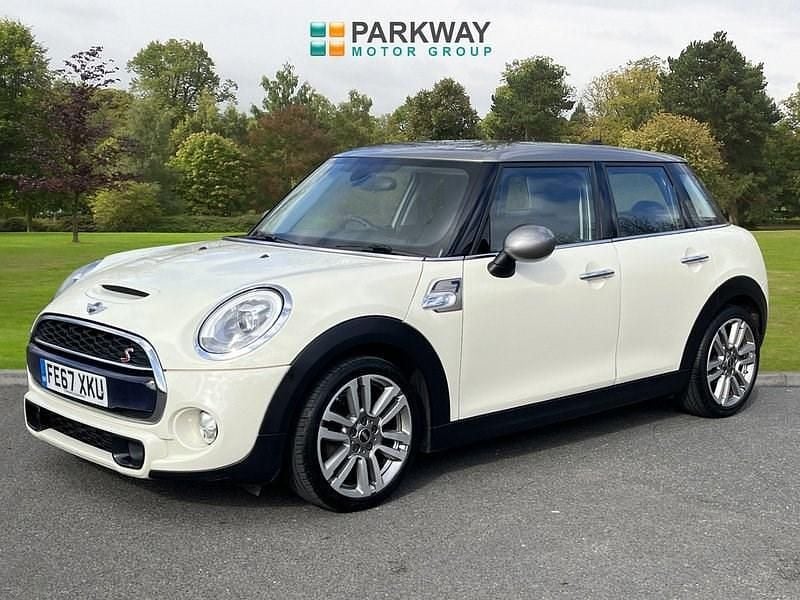 Used Mini Cooper S Hatch 2017 Pepper white Hatchback
